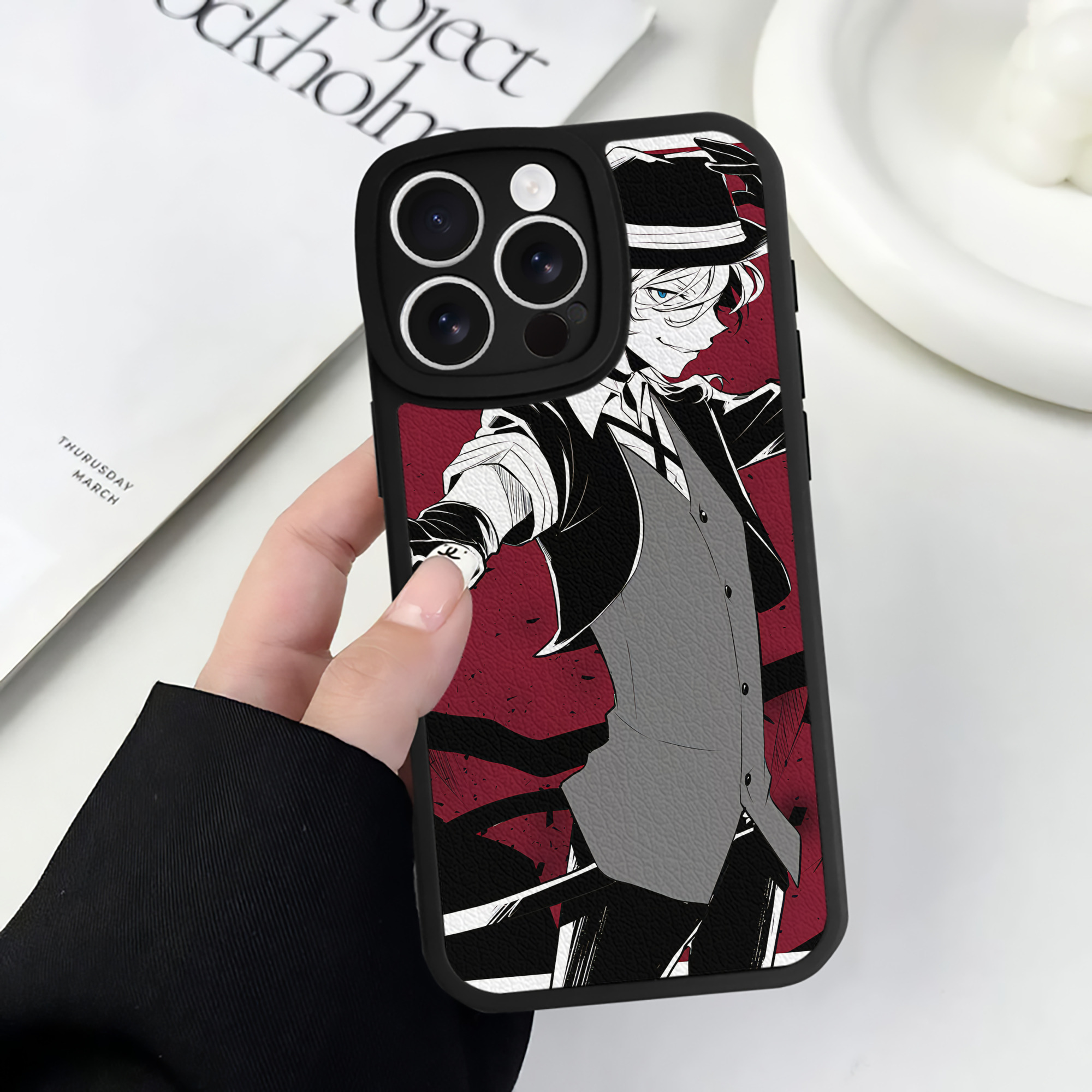 （画像用） 文豪ストレイドッグス Bungo Stray Dogs 【iPhone 16シリーズ対応】シリコンスマホケース（レザー調） 材質：シリコン